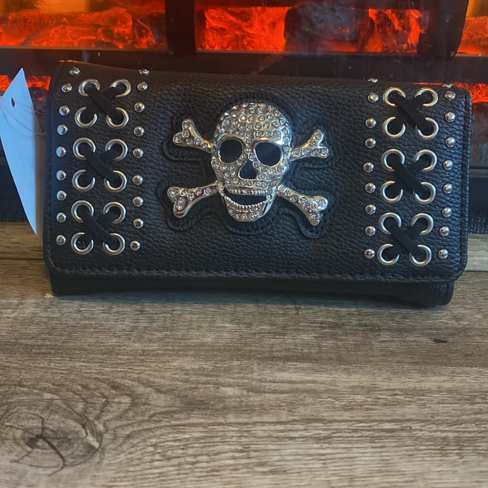 Multi Functional Rhinestoned Skull Trifold Clutch Crossbody Wallet 💀